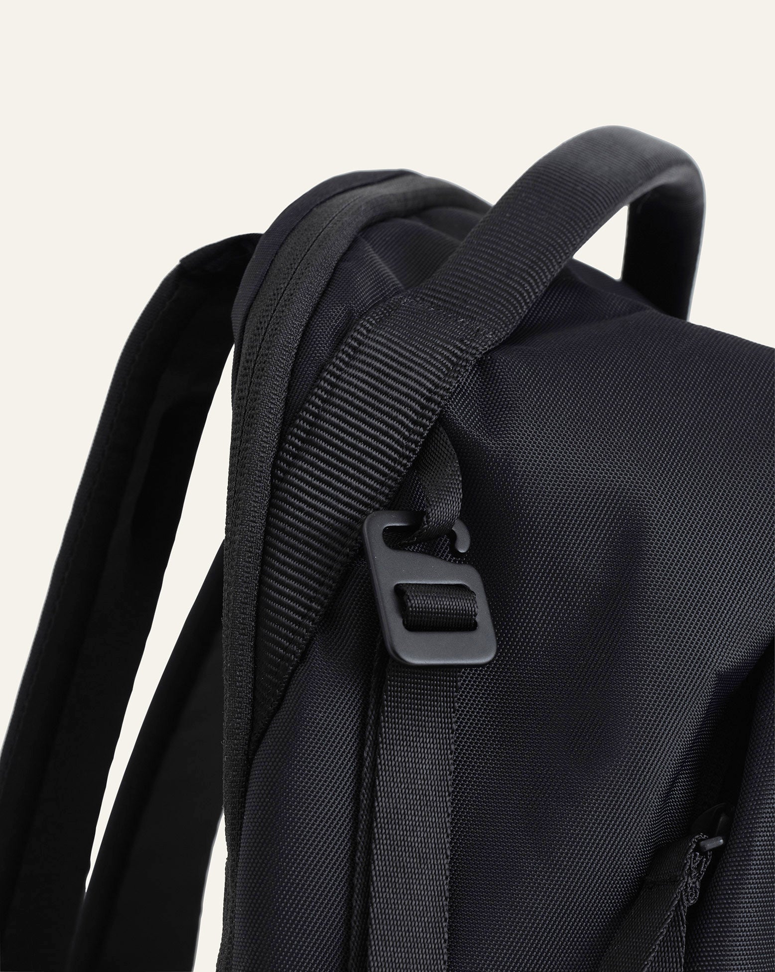 Urth Norite 24L Backpack + Camera Insert (Onyx)