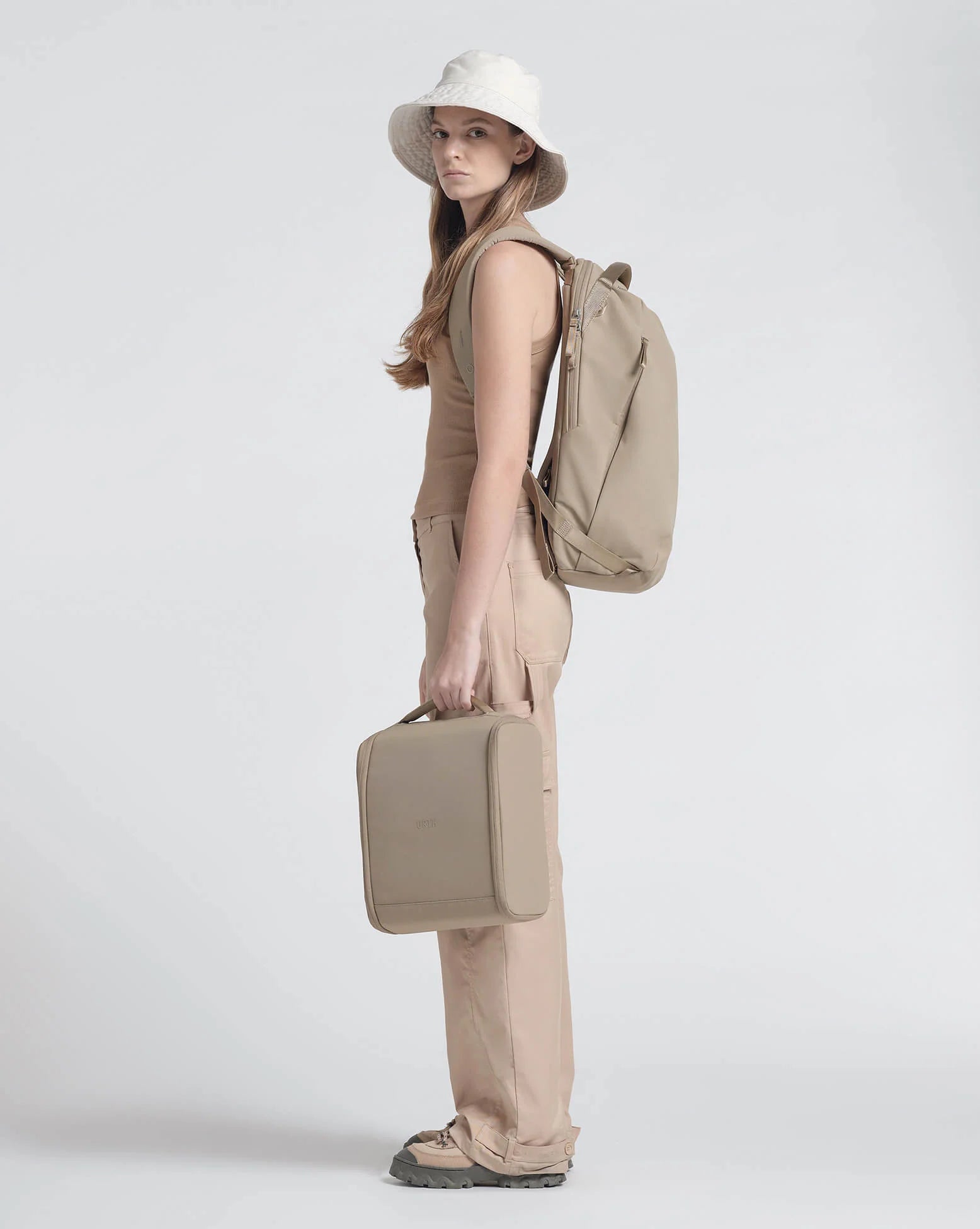 Urth Norite 24L Backpack + Camera Insert (Sand)