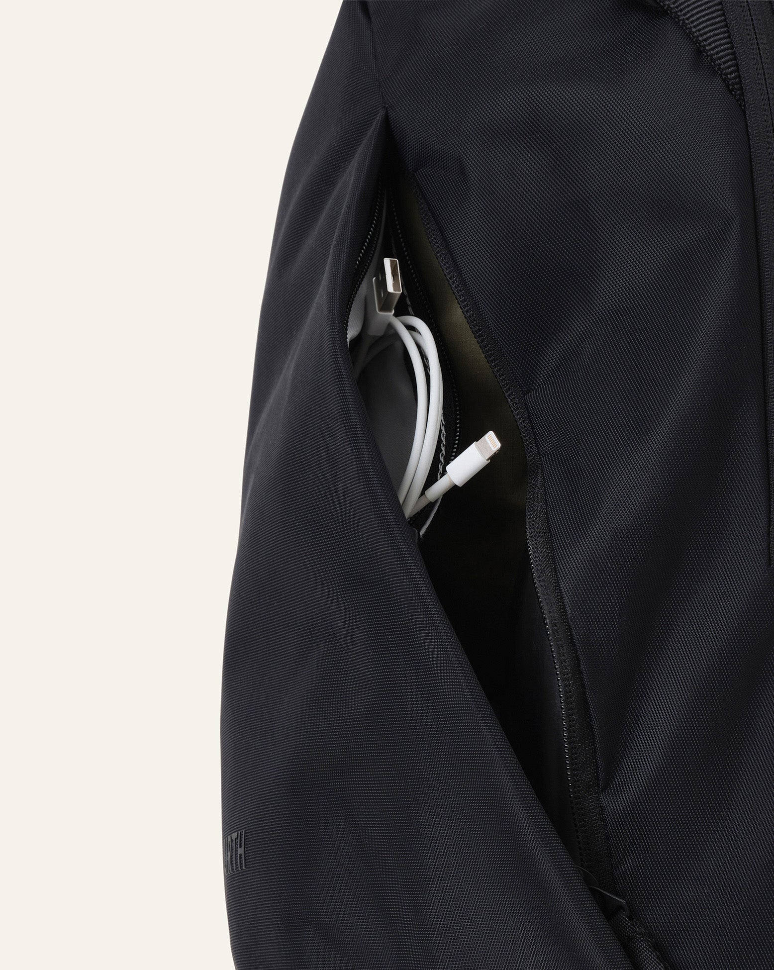 Urth Norite 24L Backpack + Camera Insert (Onyx)