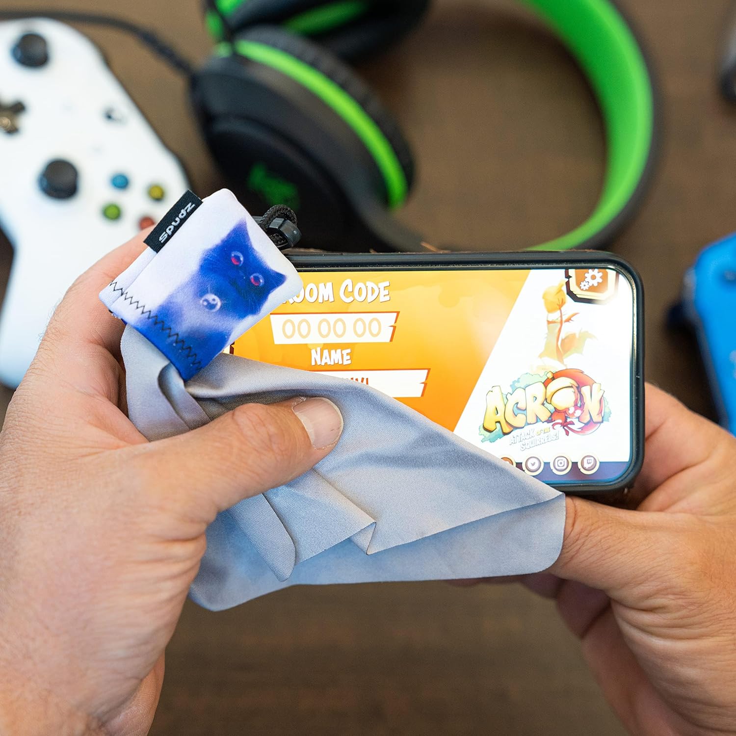 Spudz 10x10 Classic Lens Cloth In Pouch - Green