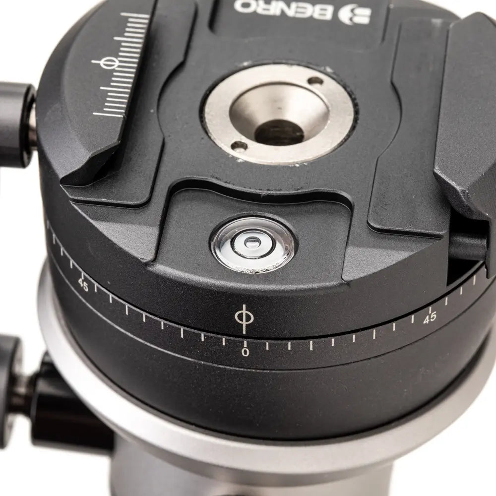 Benro MSDPL46C SupaDupa Monopod top angle of tripod head