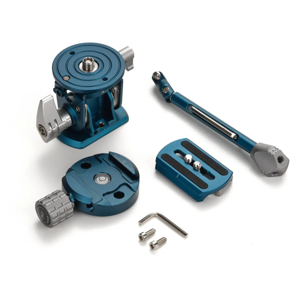 Benro TH62 Large tilt head + pan handle contents