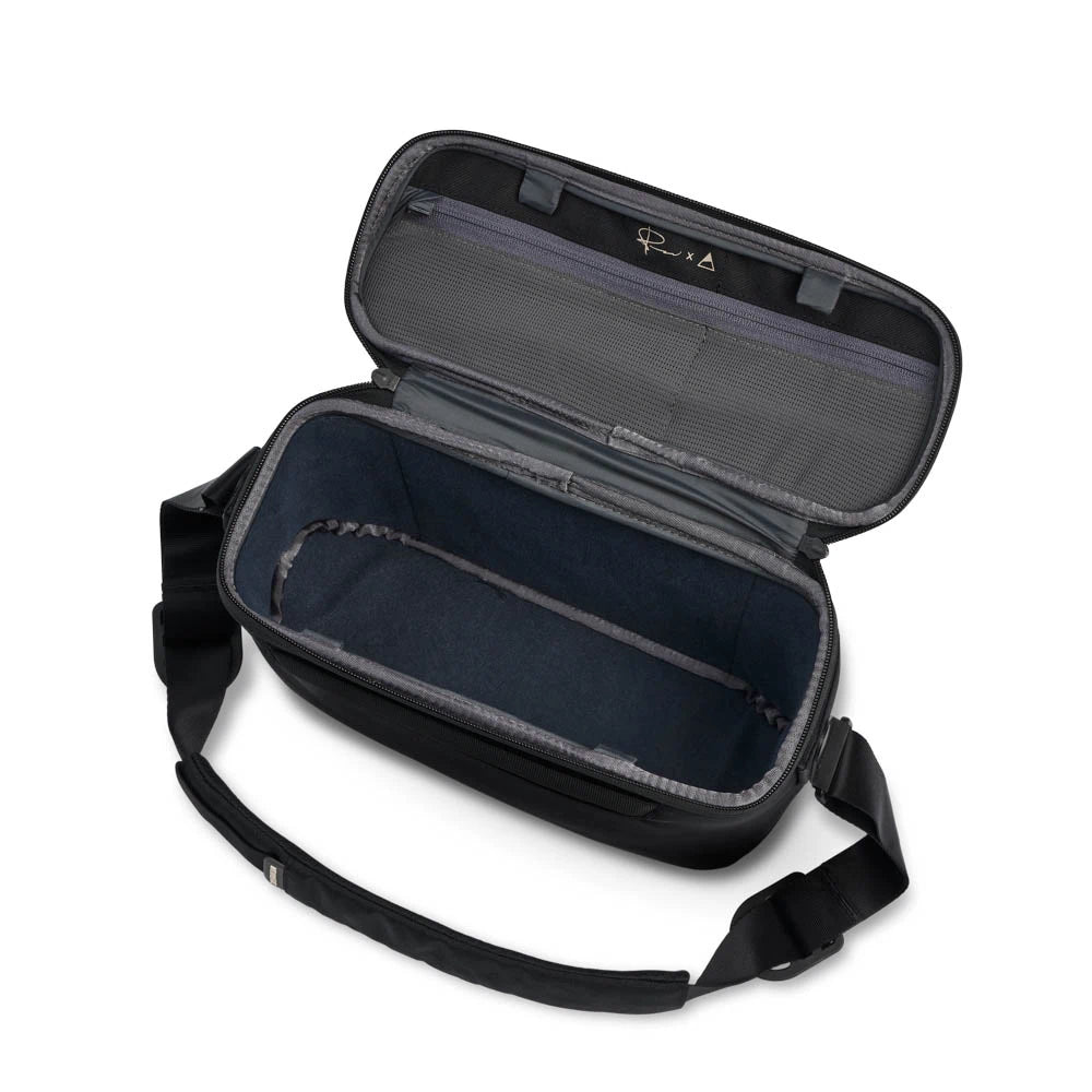 Gomatic Luma Camera Sling Bag 12L Black