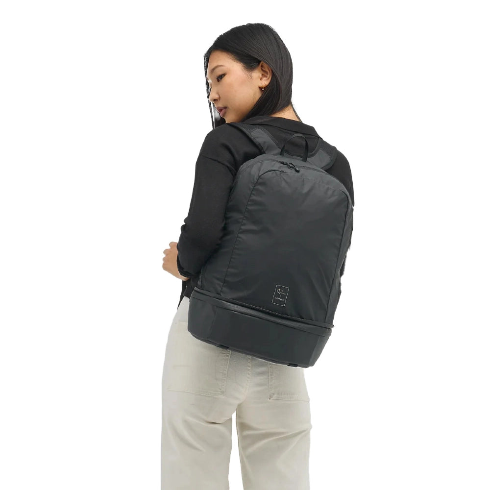 Gomatic McKinnon Cube Pack 21L on model
