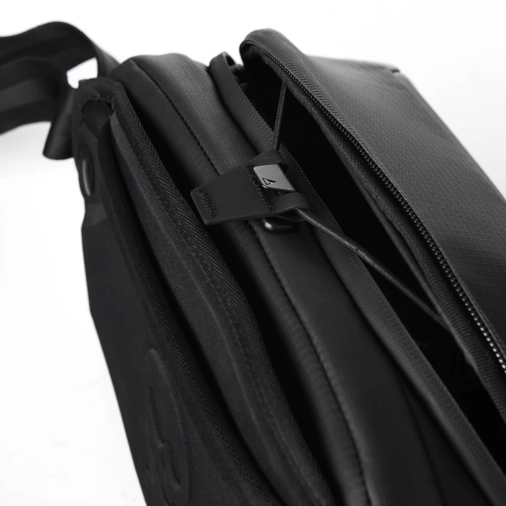 Gomatic McKinnon Sling 8L top close up