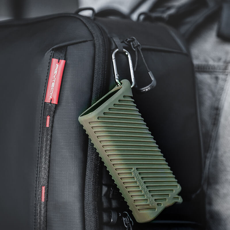 PGYTech Createmate Card Reader & Memory Card Storage Case - Green