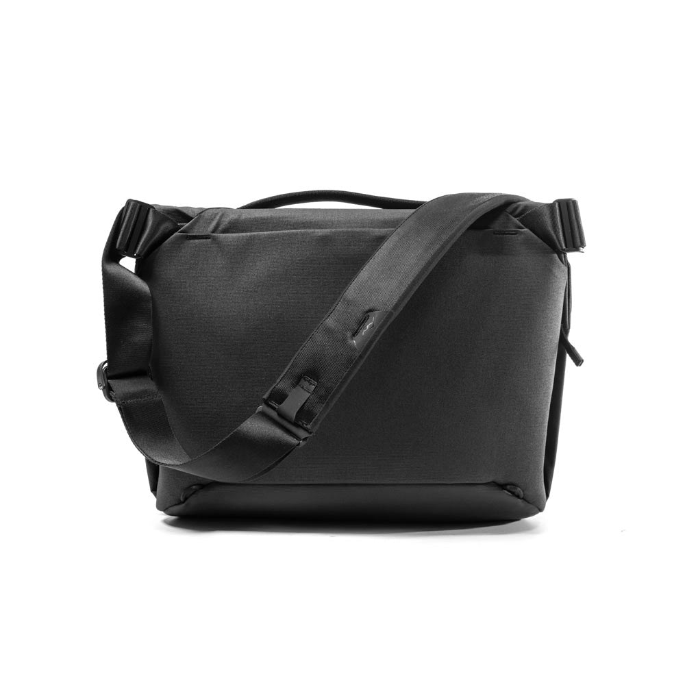 Peak Design Everyday Messenger 13L V2 Black back angle with strap attached