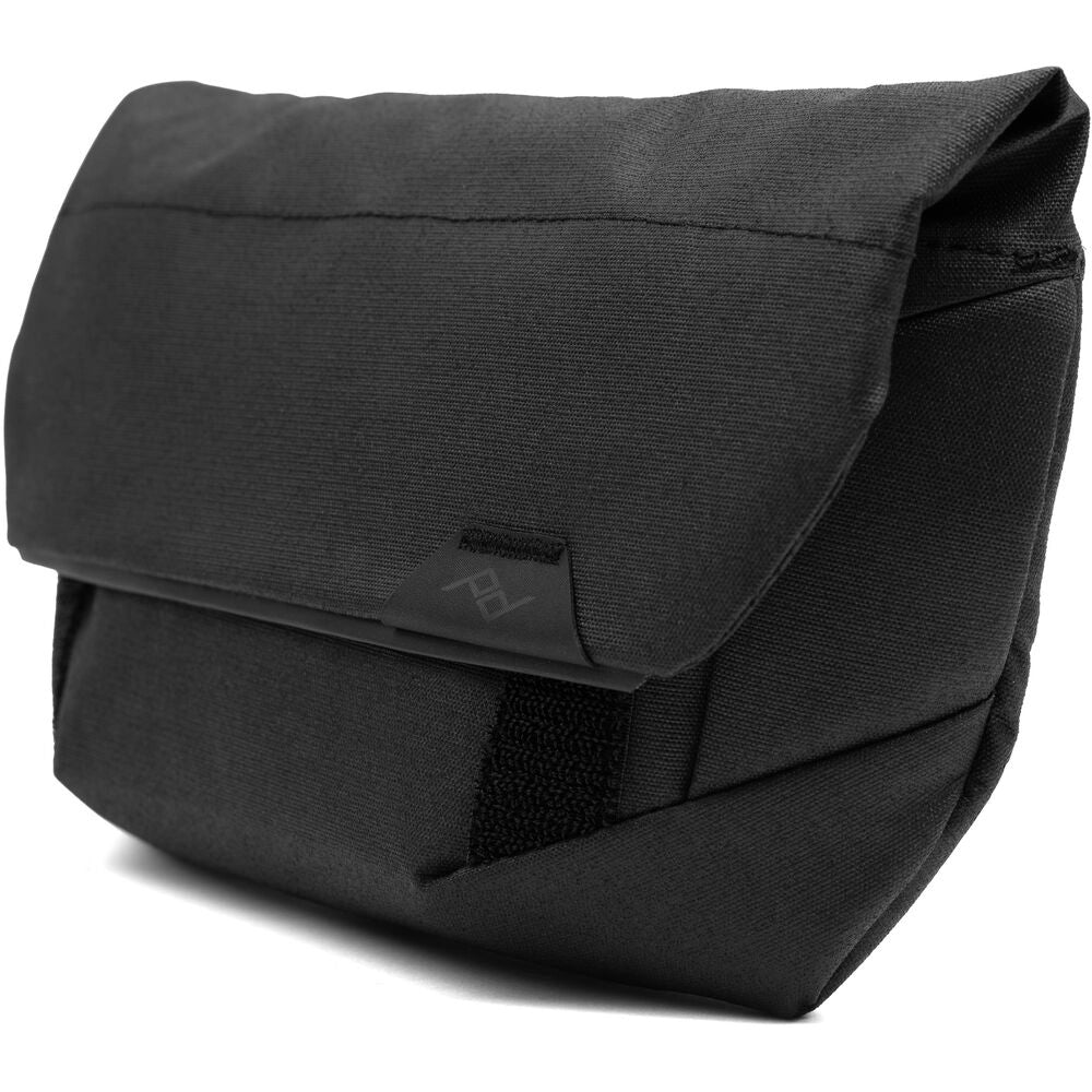 Peak Design Field Pouch V2 Black side angle