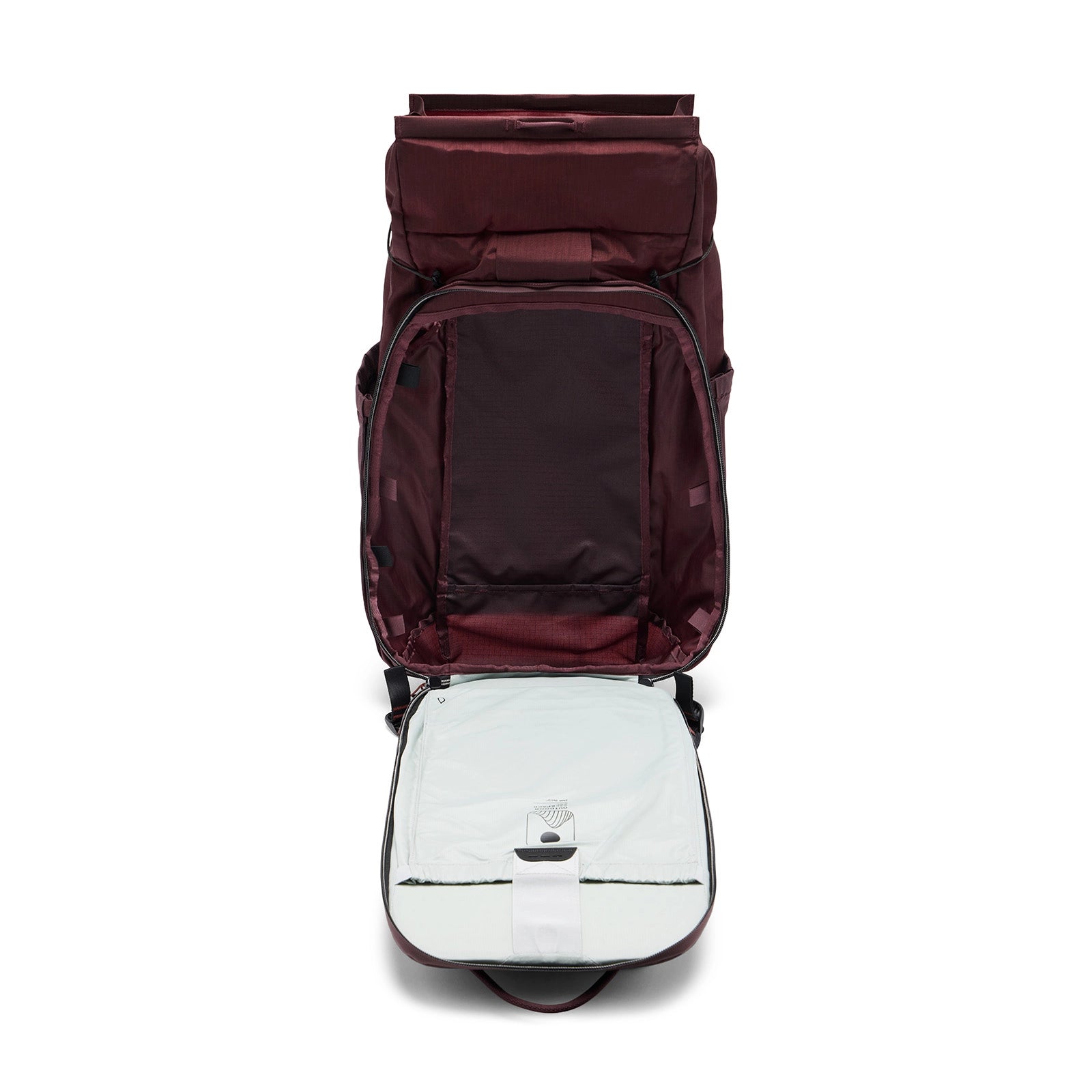 Peak Design Outdoor Backpack 25L Eclipse with main compartment open