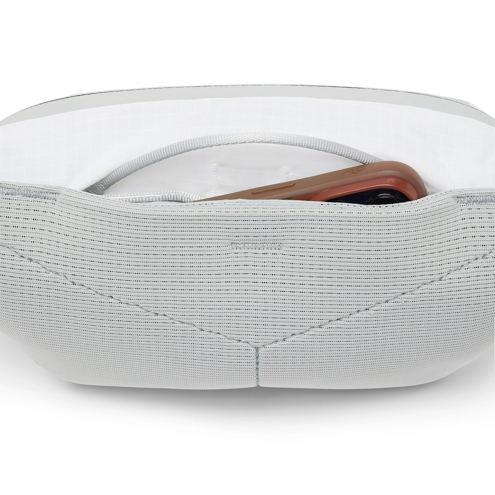 Peak Design Outdoor Sling 2L Cloud front pocket