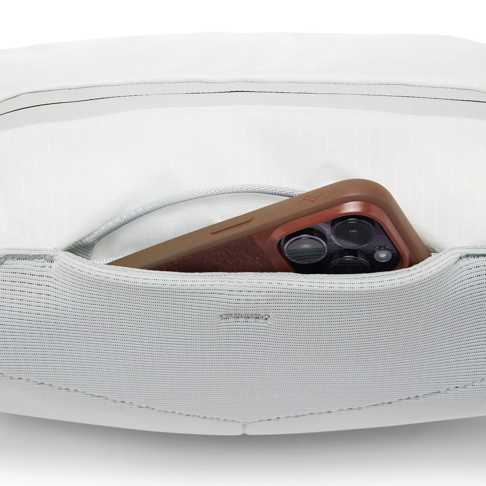 Peak Design Outdoor Sling 7L Cloud front pocket