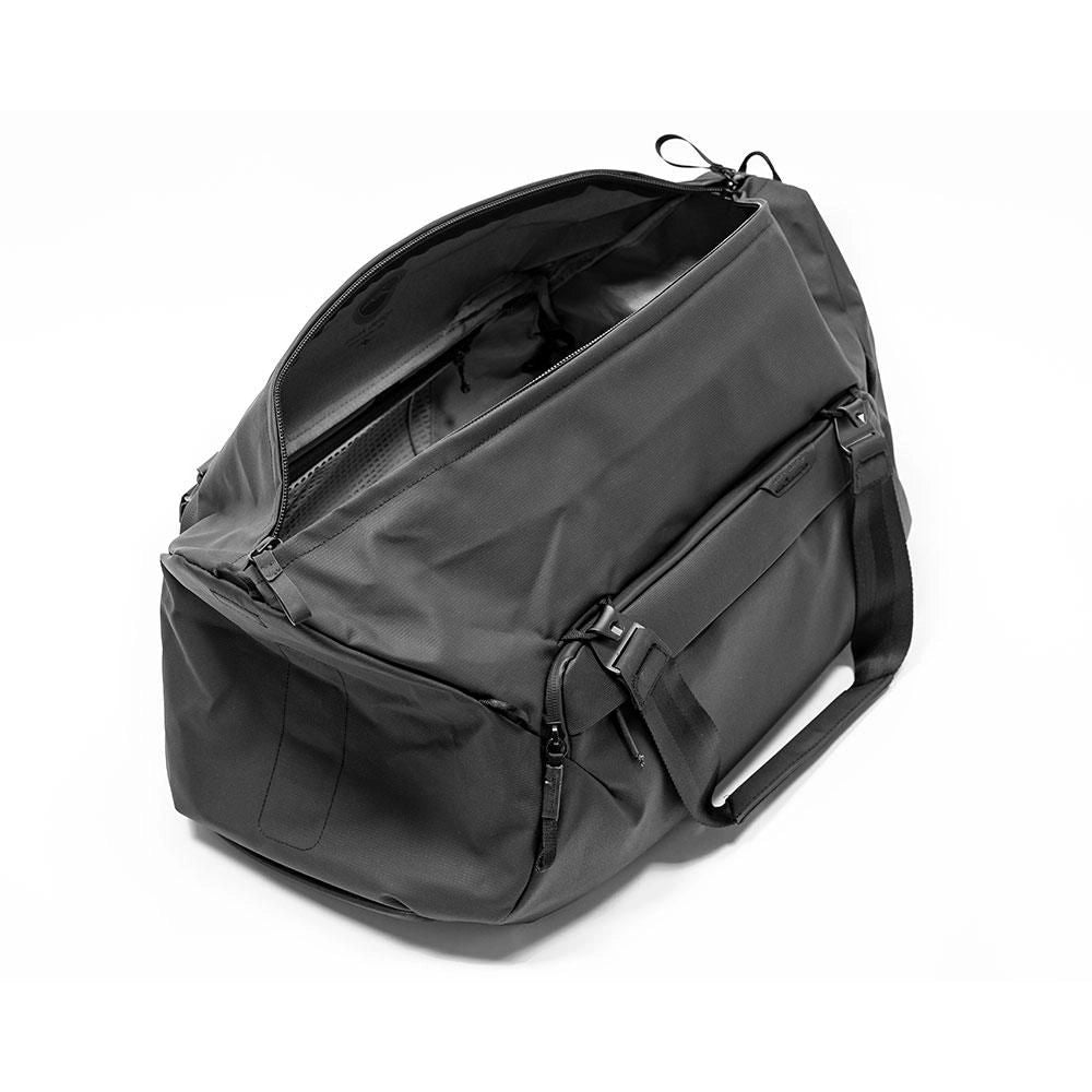 Peak Design Travel Duffel 35L Black top angle