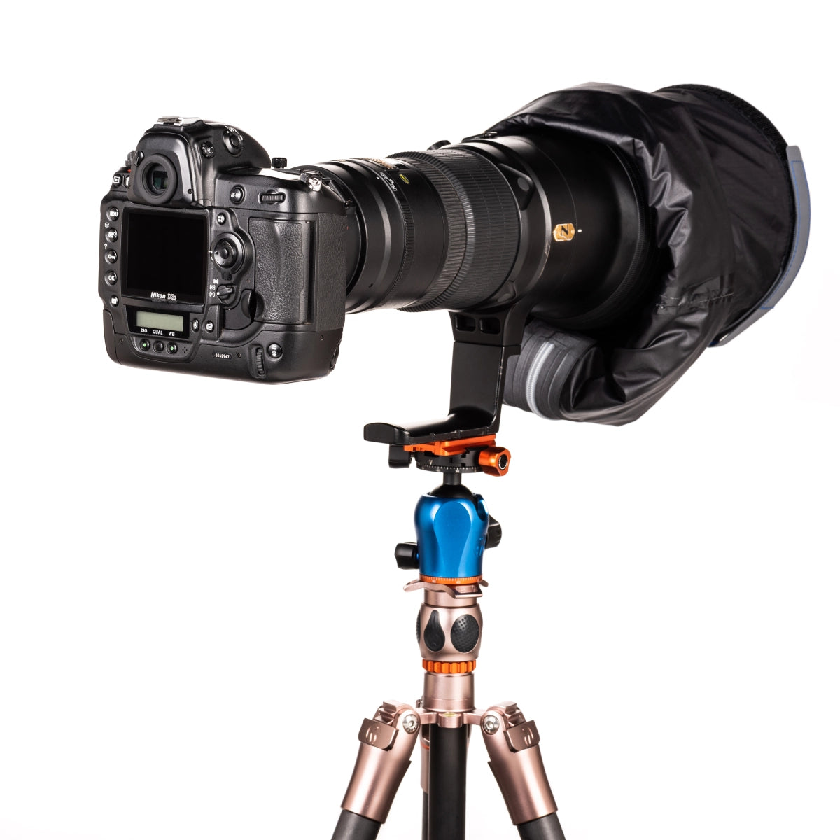 Think Tank Emergency Rain Cover Large close up of cover on lens pulled back