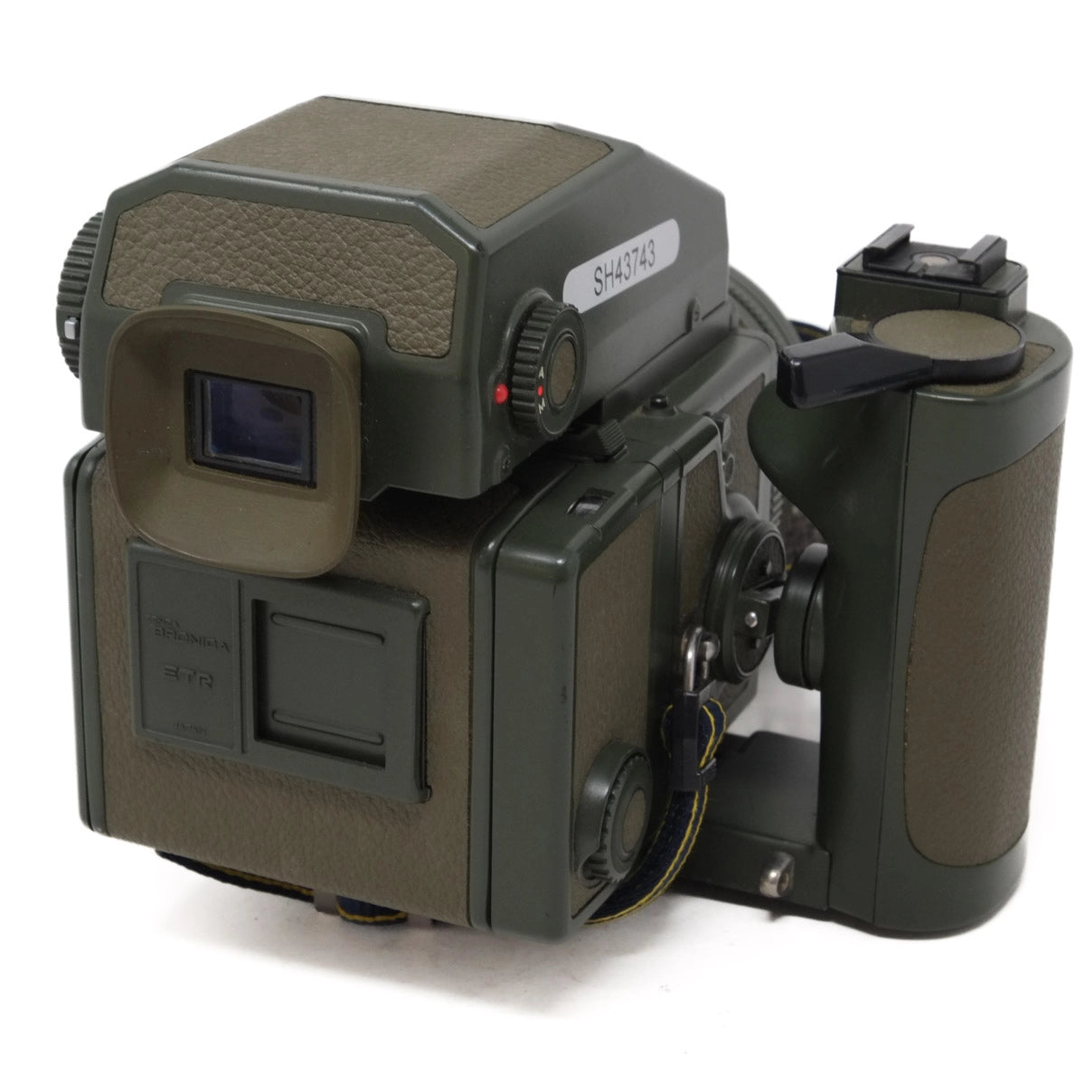 Used Bronica ETRS Safari Edition with AEII prism, 75mm F2.8 kit - back angle