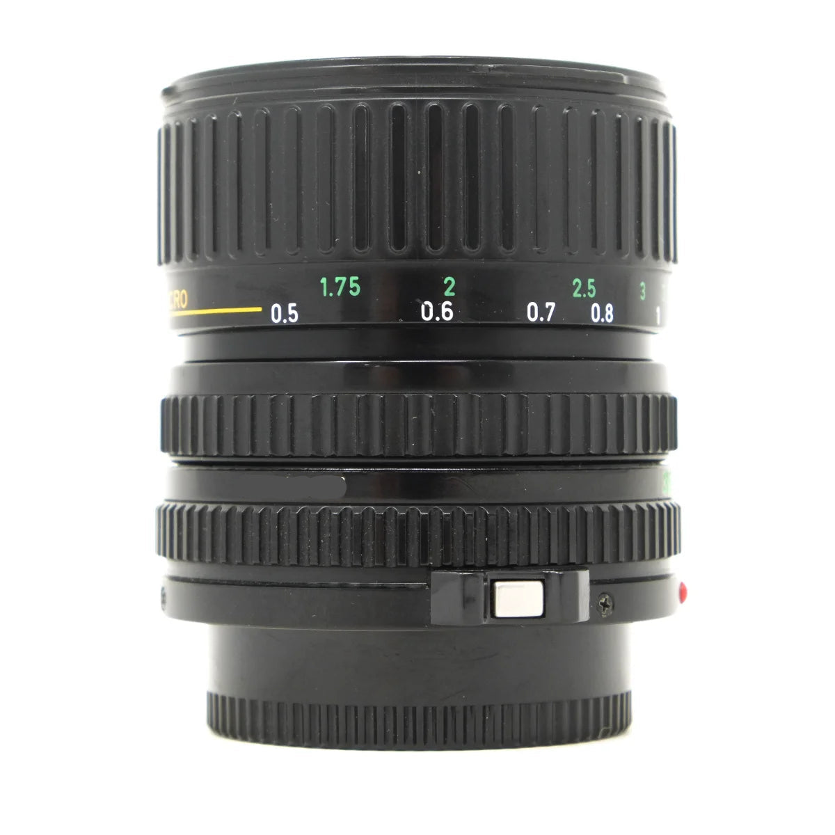 Used Canon 35-70mm F3.5-4.5 FD Lens - side angle
