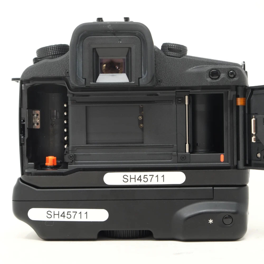 Used Canon EOS 7S Film SLR with BP-300 grip (Rare) (SH45711)