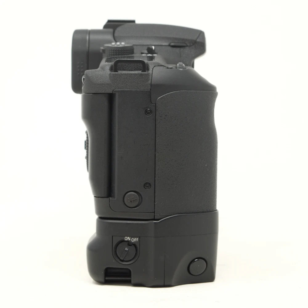 Used Canon EOS 7S Film SLR with BP-300 grip (Rare) (SH45711)