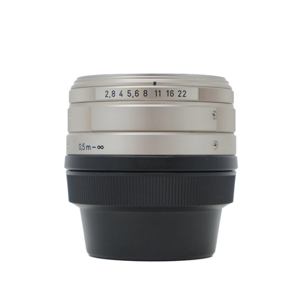 Used Carl Zeiss Biogon T* 28mm F2.8 lens for Contax G Mount - front angle