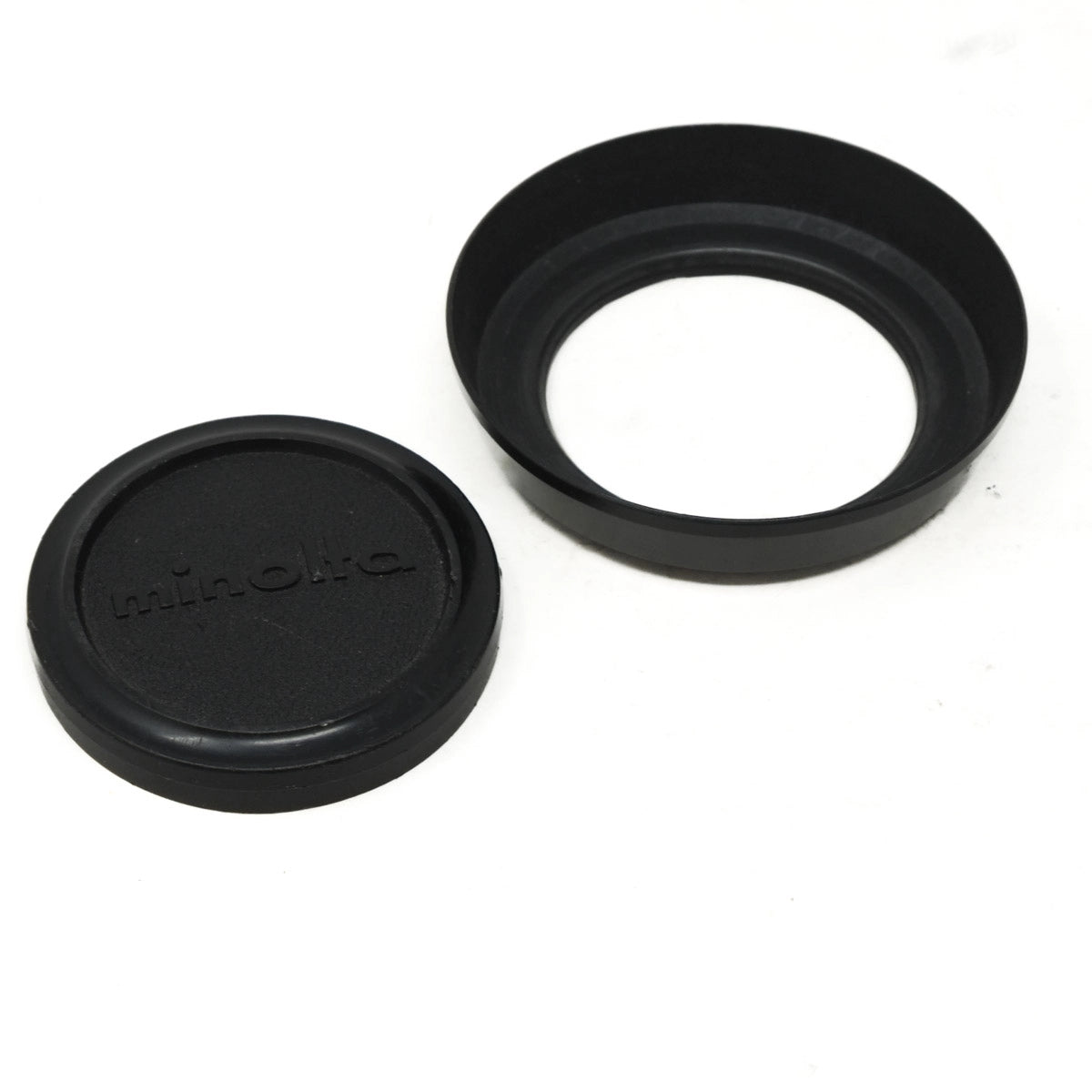 Used Minolta MC W.Rokkor 28mm F3.5 lens with Hood - cap and lens hood