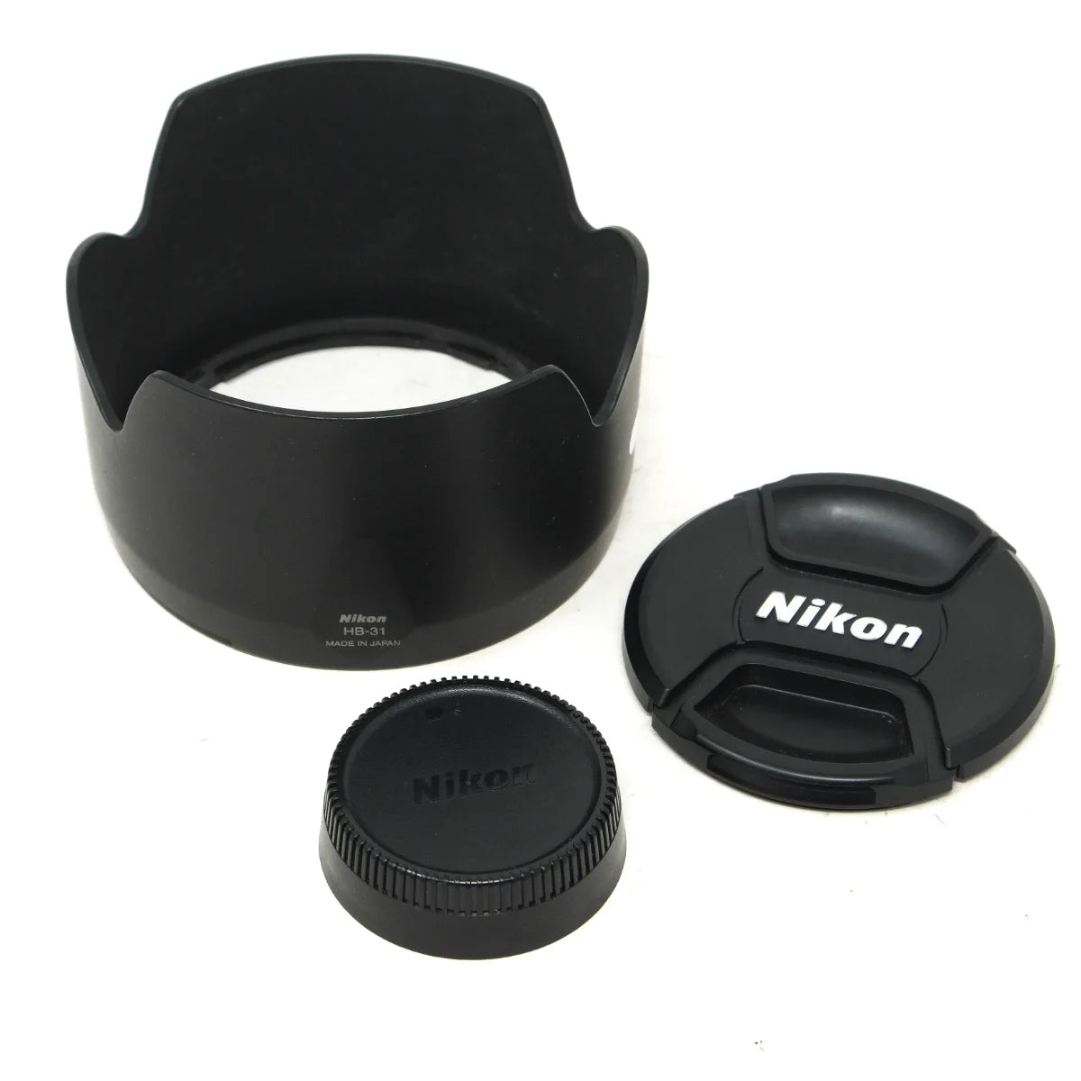Used Nikon AF-S DX 17-55mm F2.8G ED lens - lens hood and caps