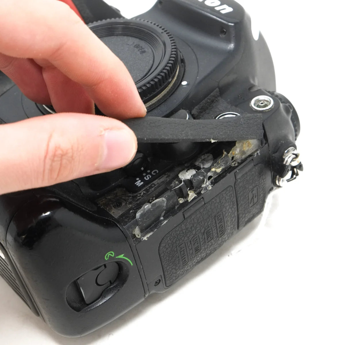 Used Nikon D3S DSLR Camera - side angle