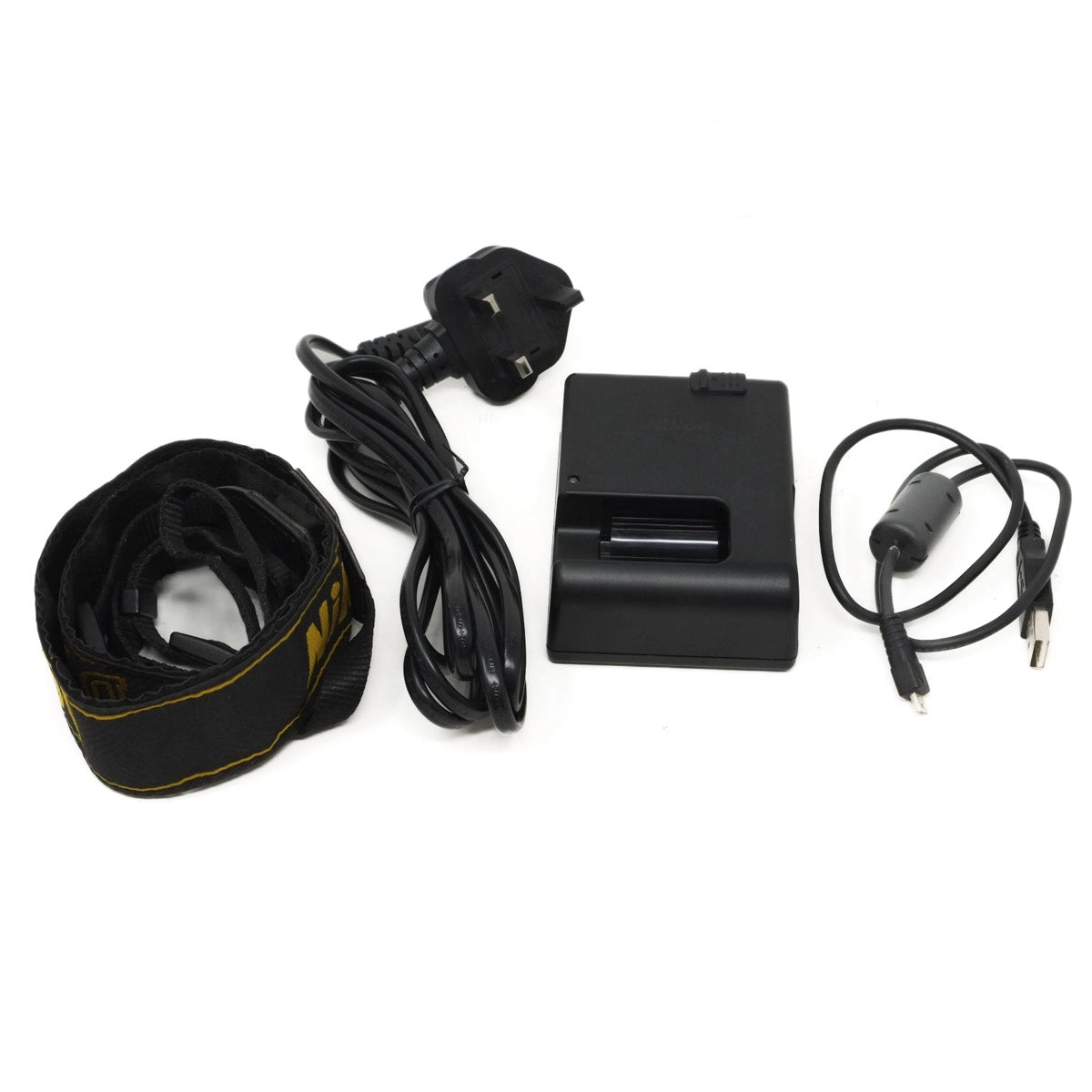 Used Nikon D750 DSLR camera body - strap and charger