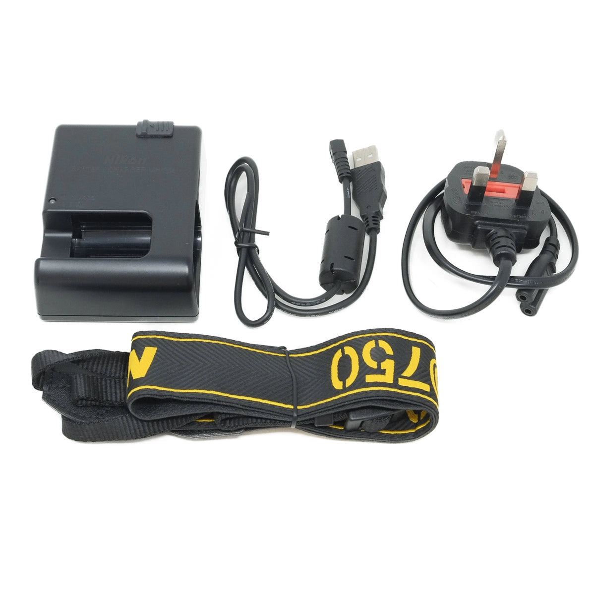 Used Nikon D750 DSLR - charger and strap