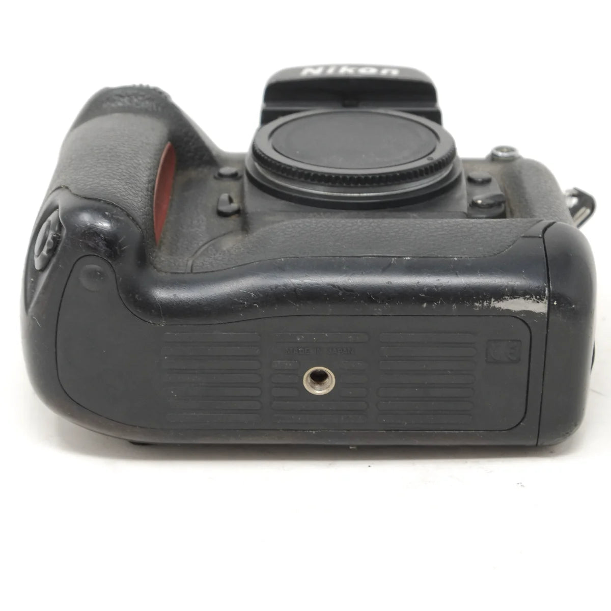Used Nikon F5 Film camera body Spares or repair - bottom angle