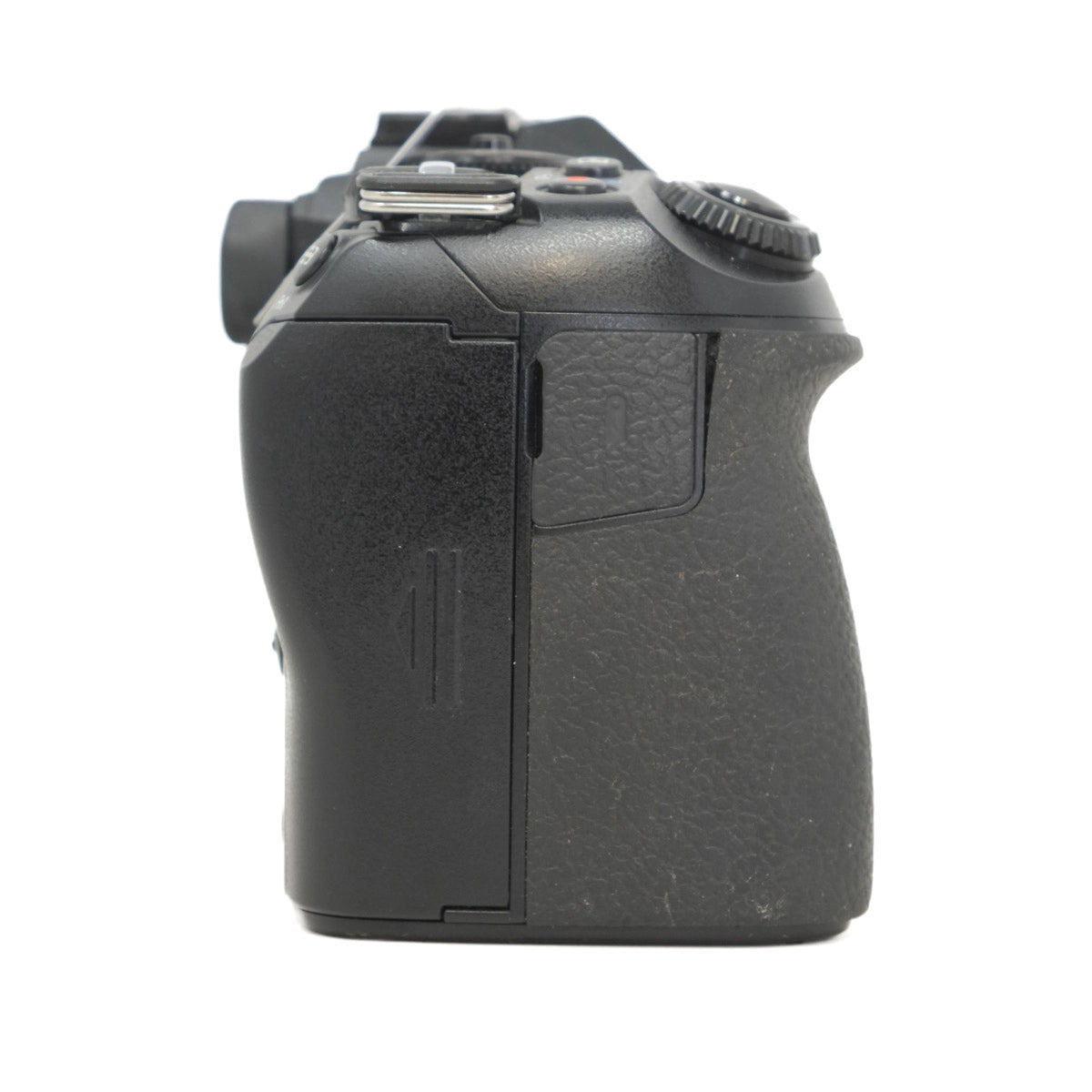 Used Olympus OM-D E-M1 Mark II with half case - side angle
