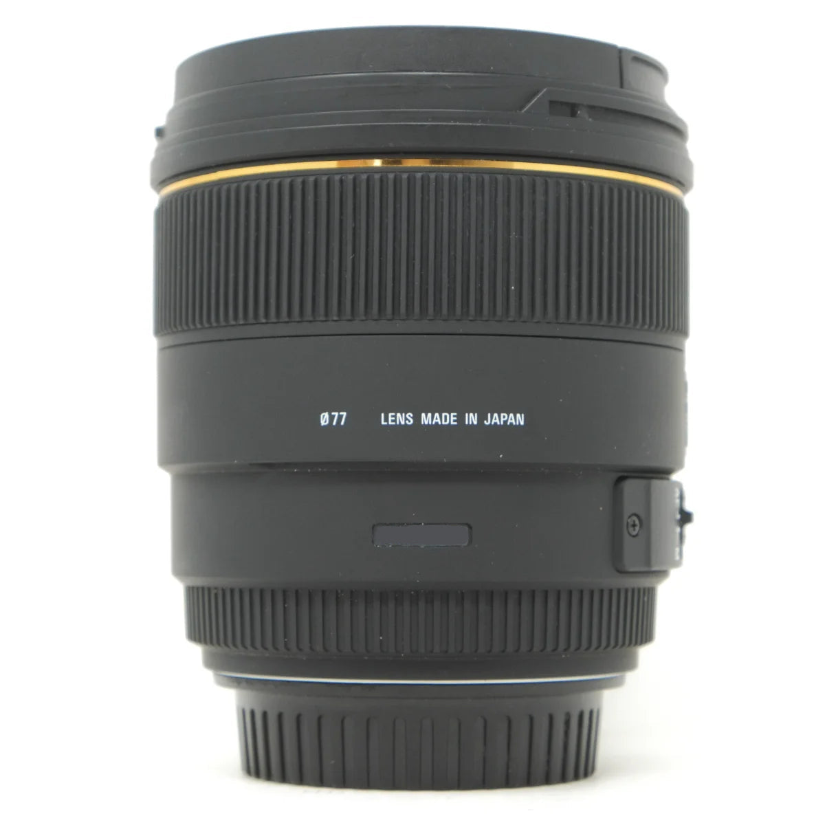 Used Sigma 85mm F1.4 DG HSM portrait lens in Canon EF mount - side angle