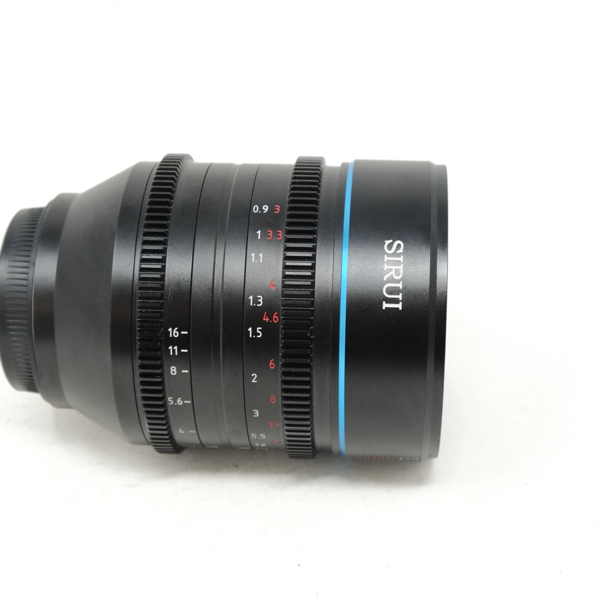 Used Sirui 35mm T2.9 1.6x Full frame Anamorphic Lens L mount - side angle