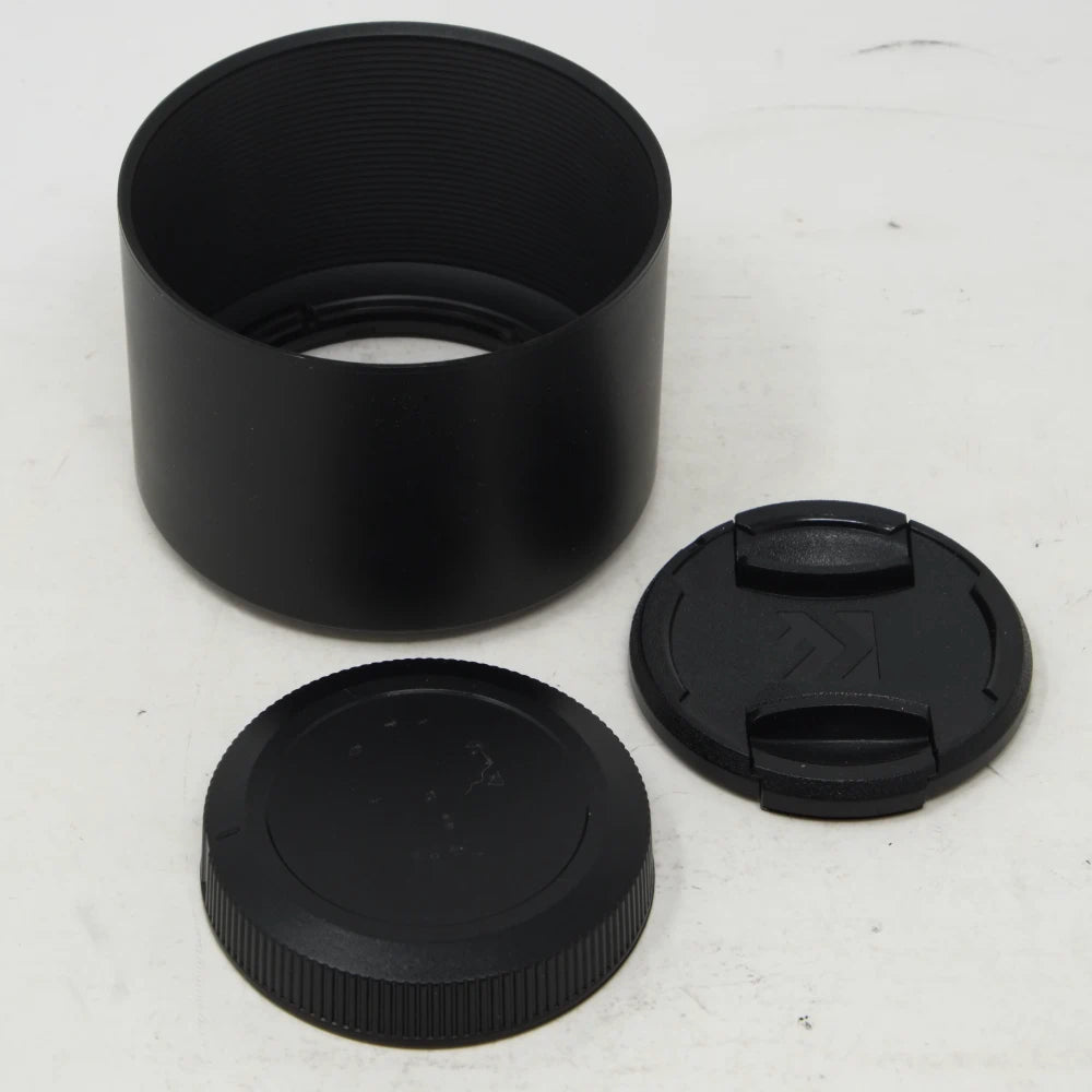 Used Tamron SP 90mm F2.8 Di Macro VC USD Lens in Canon EF Fitting (Hood SH45712)