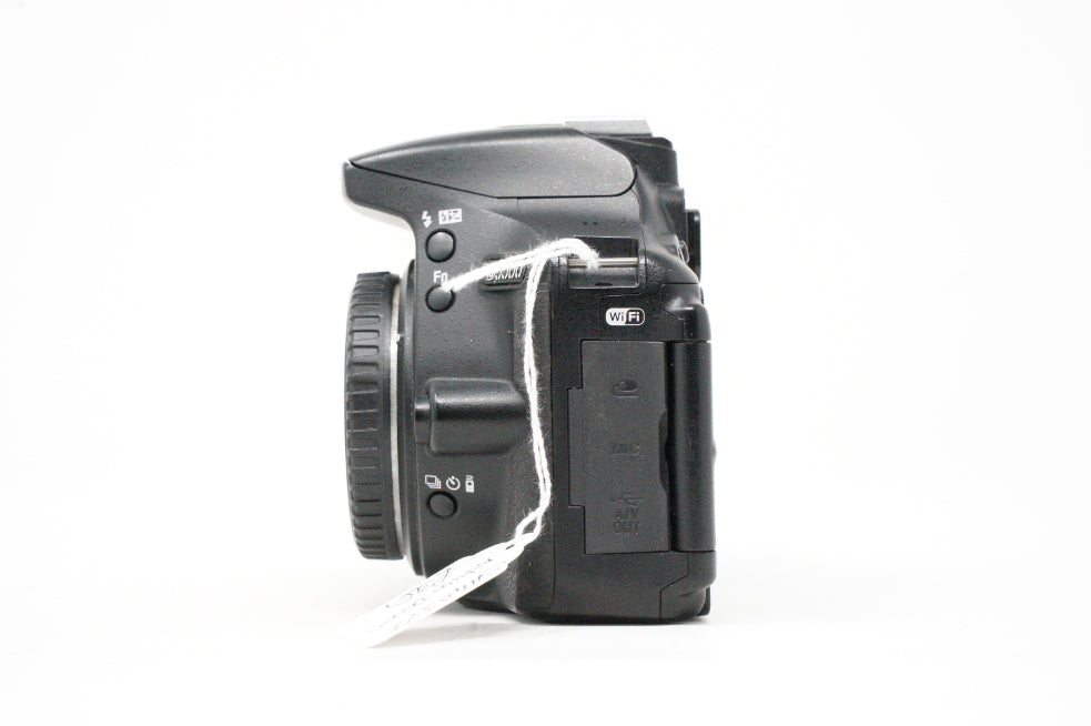 Used Nikon D5500 digital SLR camera