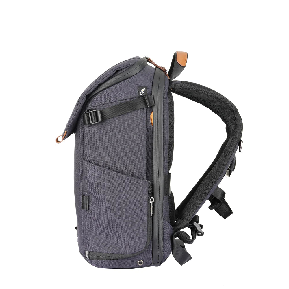 Vanguard VEO City B37 Navy Backpack - 12 Litre