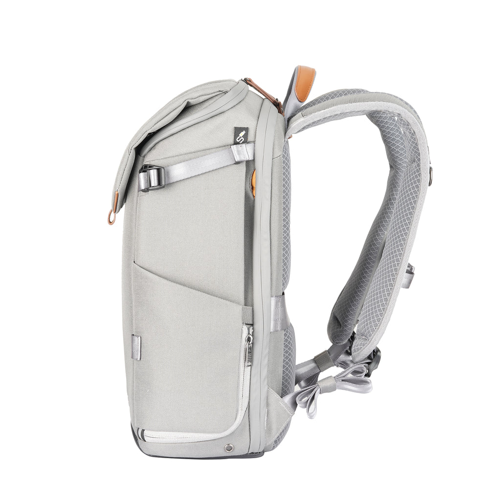 Vanguard VEO City B42 Grey Backpack - 16 Litre
