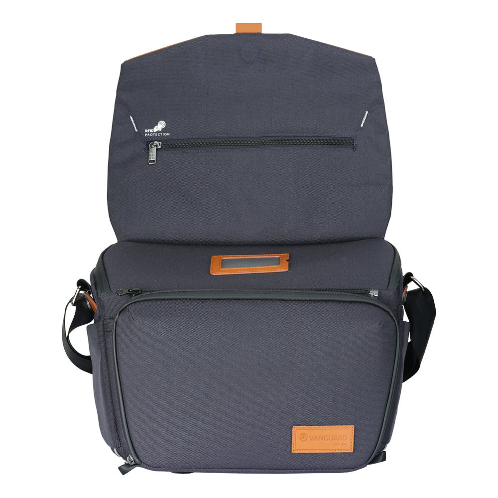Vanguard VEO City S30 Navy Shoulder Bag - 8 Litres