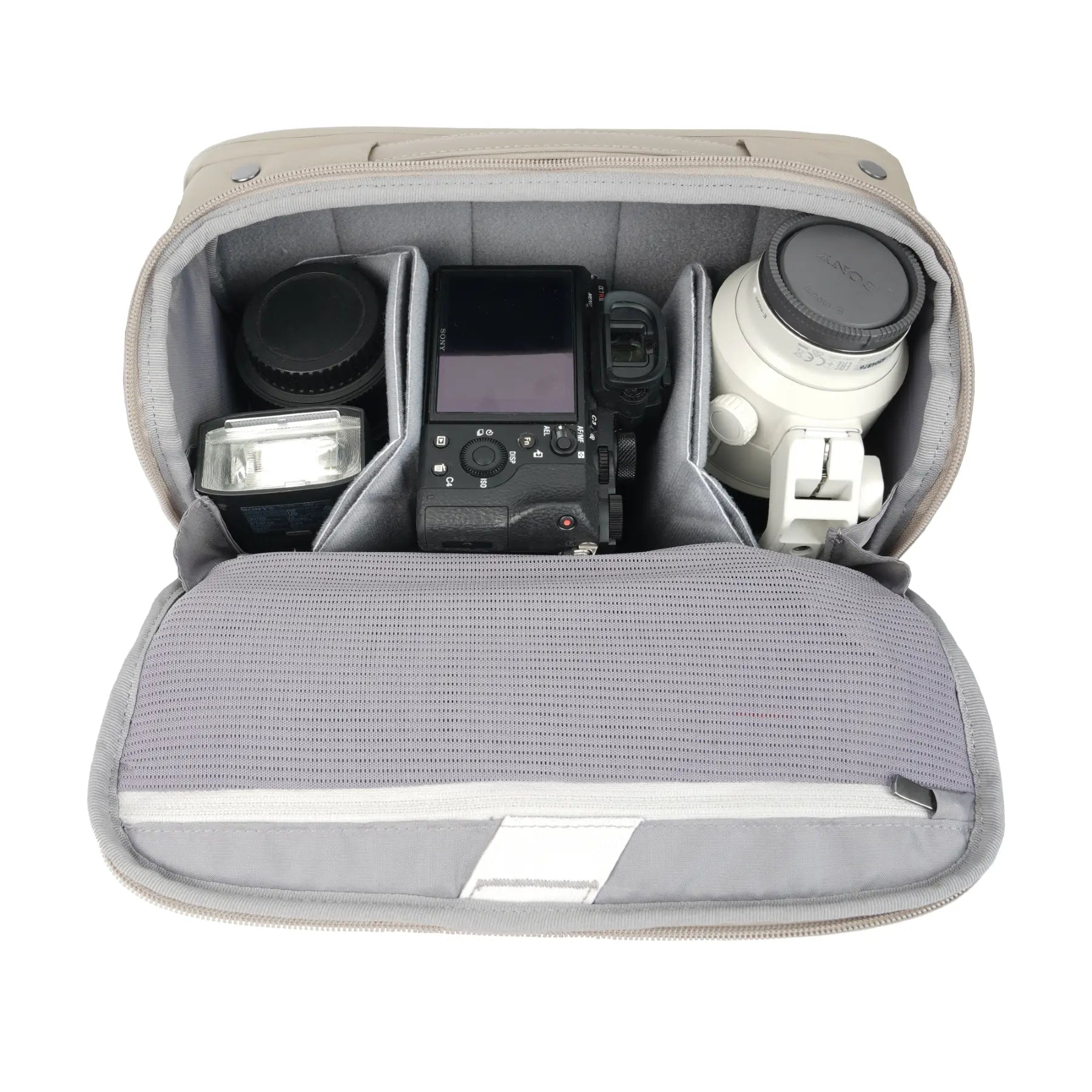 Vanguard VEO Metro S7L Camera Shoulder Bag - Cream