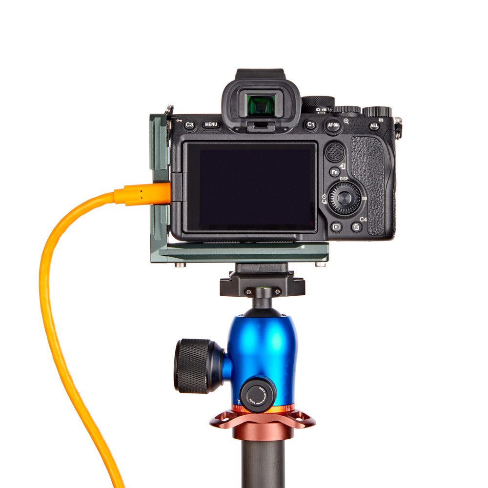 Product Image of 3 legged thing ALFIE-G 105mm Arca L Bracket Slate Grey for Sony A7 IV & Others