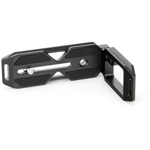 Product Image of 3 Legged Thing QR11 2.0 Universal L-Bracket - Arca Swiss Compatible L-Bracket for Multiple Mirrorless, DSLR Cameras (Darkness)