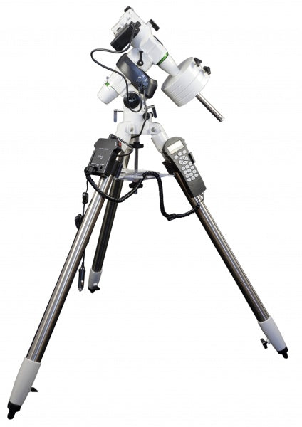Sky Watcher Explorer-200P Telescope + EQ-5 PRO SynScan™ GOTO Newtonian Reflector 10923/20981