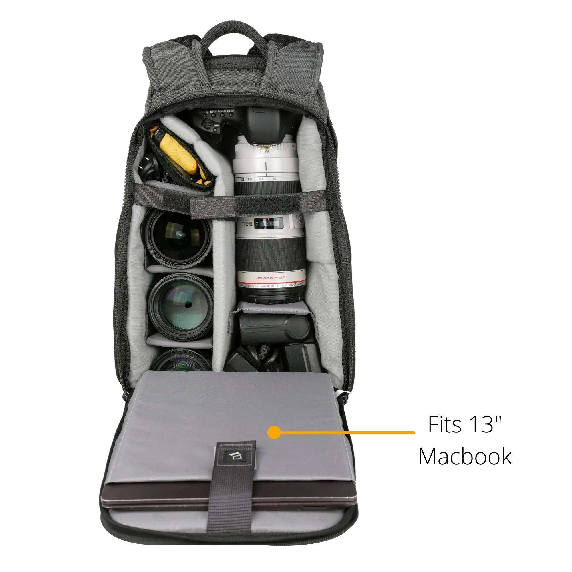 Vanguard VEO adaptor R44 BK backpack with USB Port - Rear Access