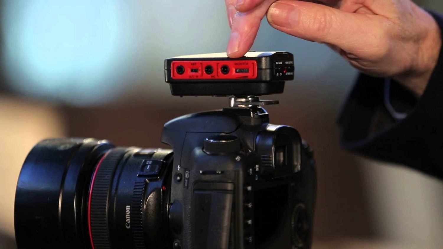 MyMyk SmartMyk PLUS audio mixer and monitoring device