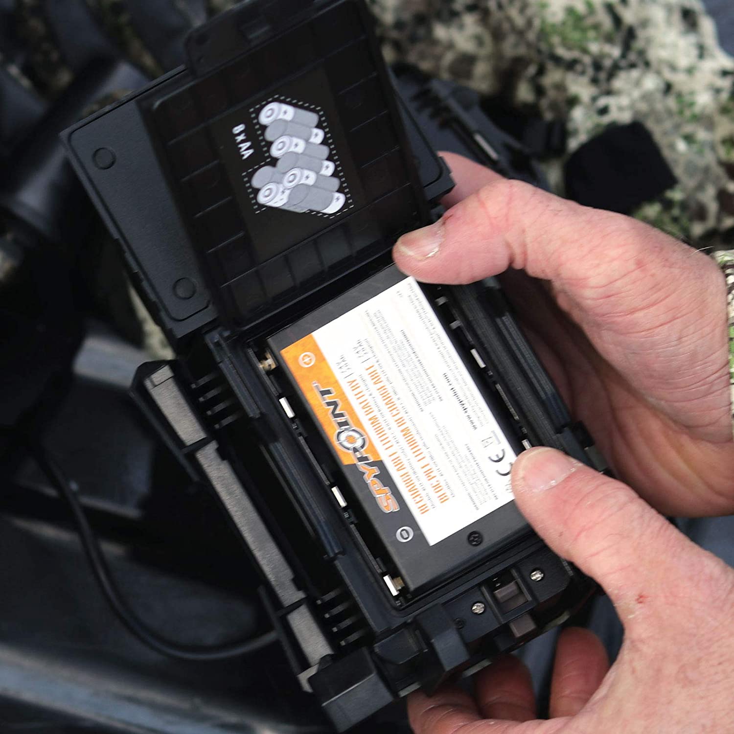 Spypoint 2000mAh Lithium Battery Pack and Charger