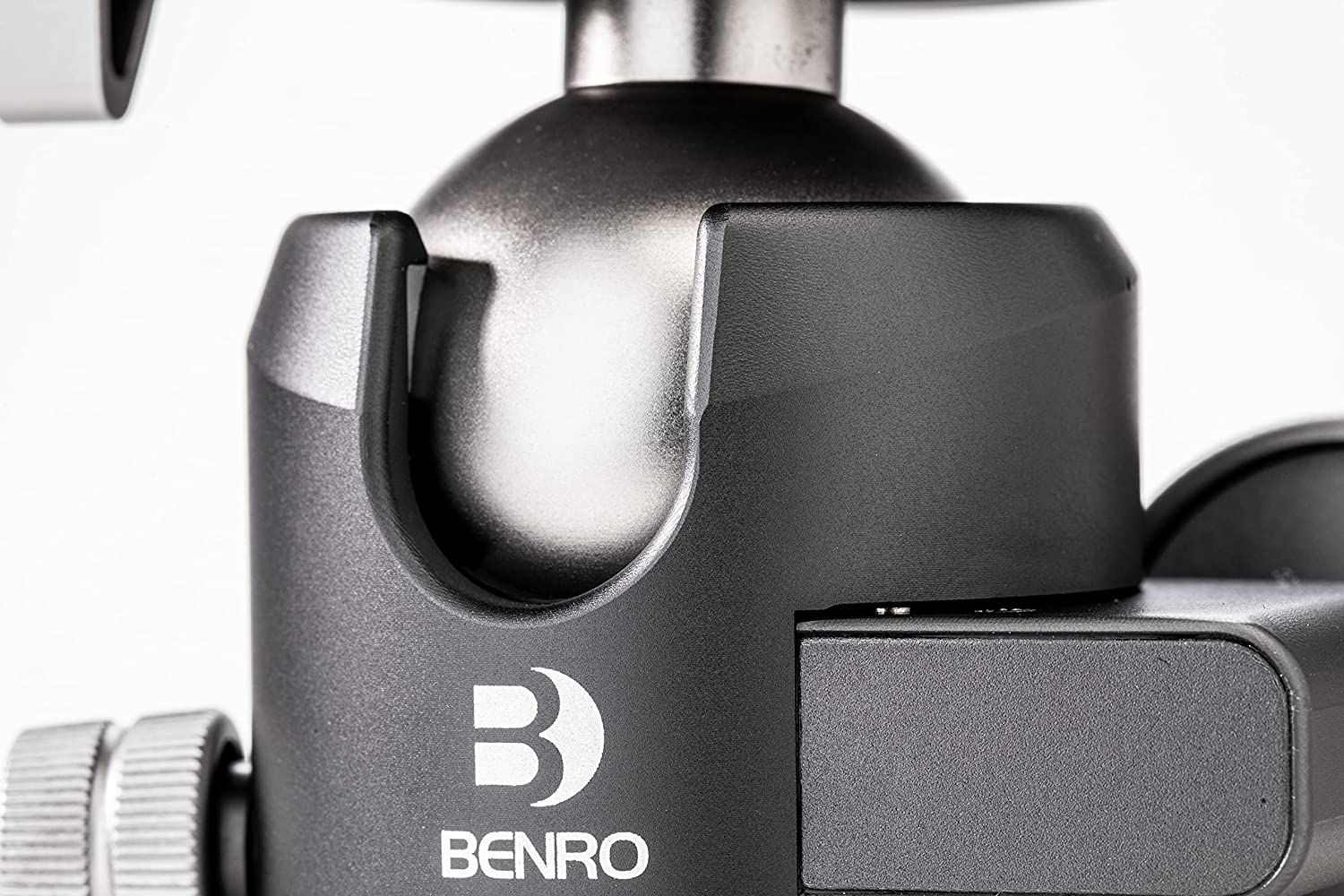 Product Image of Benro Goplus Travel Series 1 Carbon Fibre 4 Section Twist Tripod FGP18C