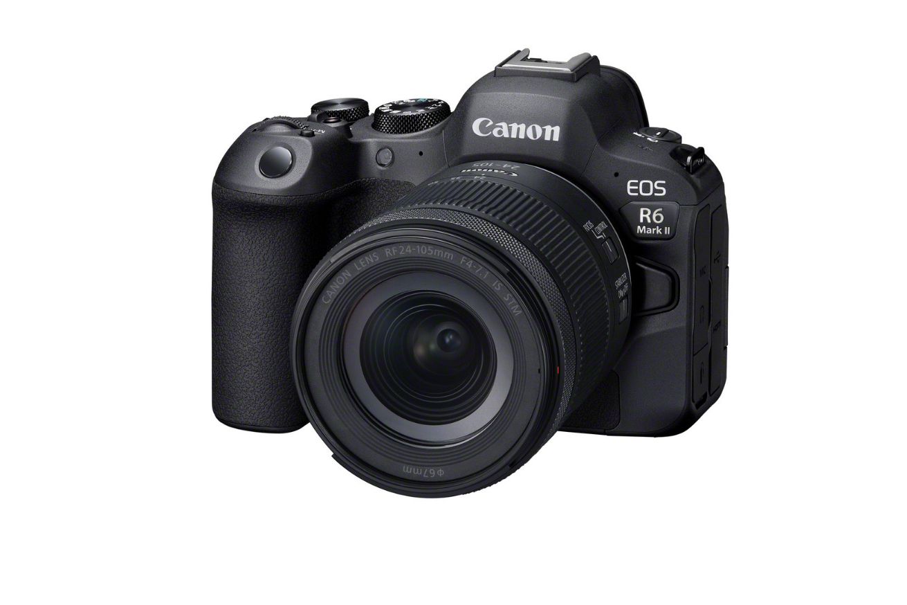 Canon EOS R6 Mark II & RF 24-105mm F4-7.1 IS STM Lens kit - Product Photo 8 - Front side view of the camera