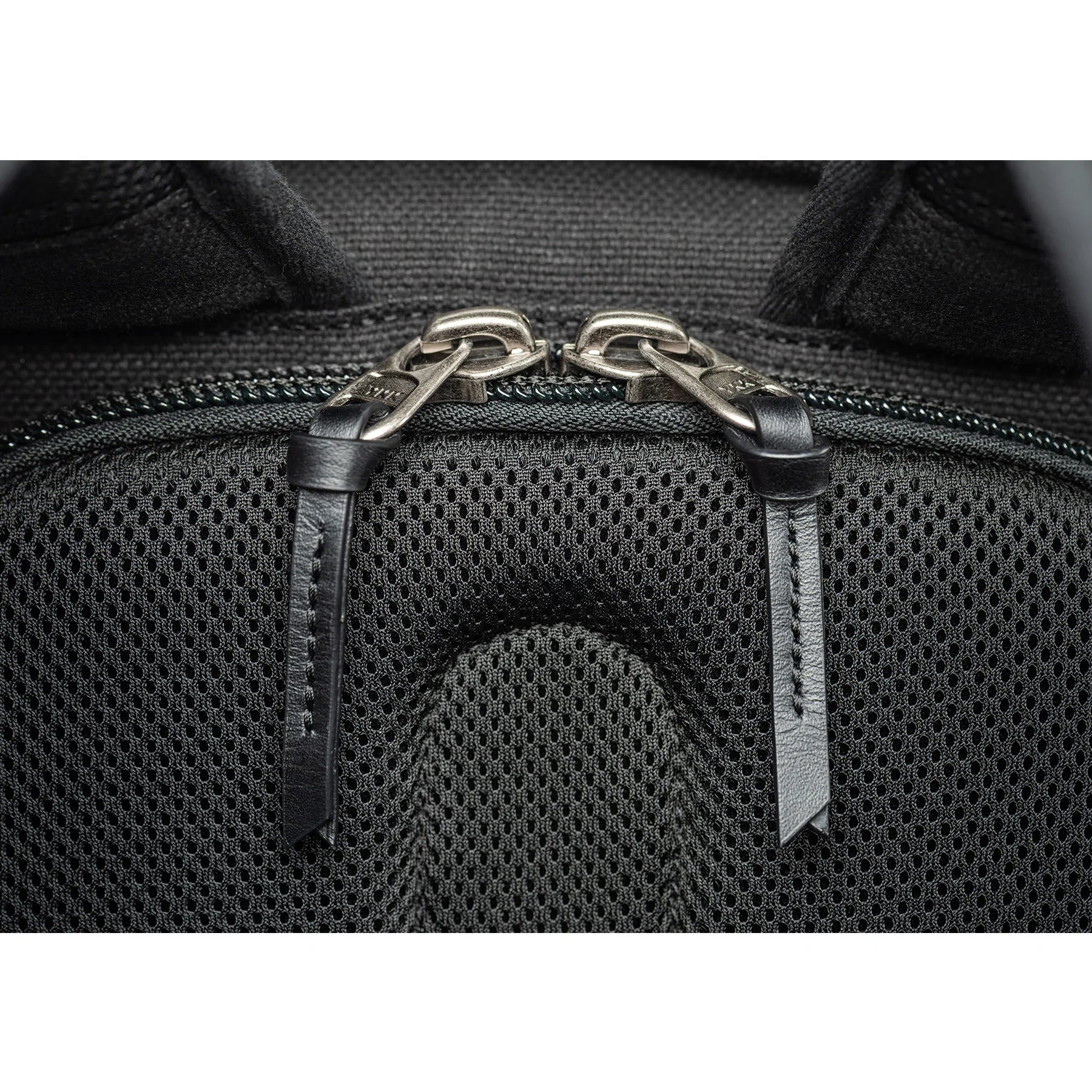 ThinkTank Retrospective Camera Backpack 15L - Black