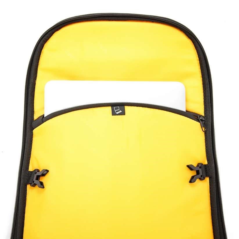 Vanguard Alta Fly 49T Carry on Roller Camera Bag