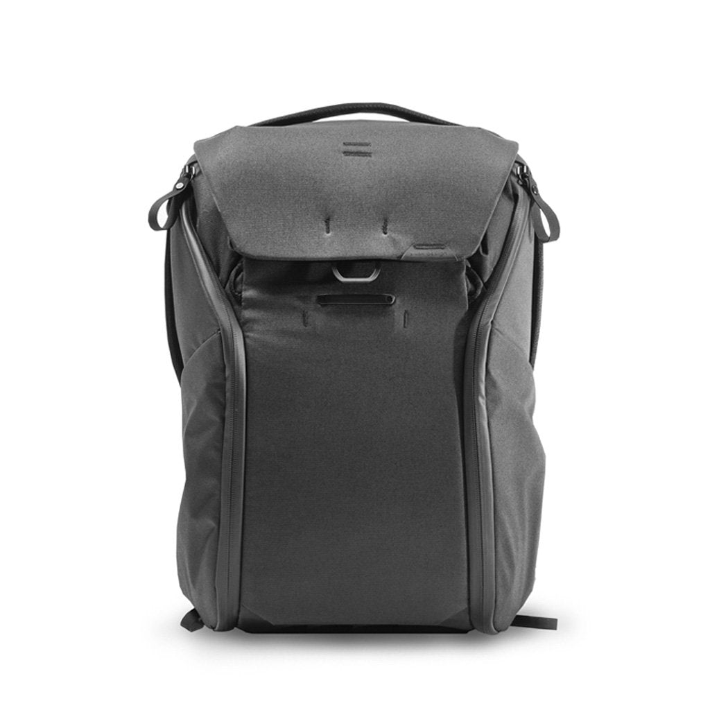 A gray Peak Design Everyday Backpack V2 with zipper closure and adjustable shoulder straps.