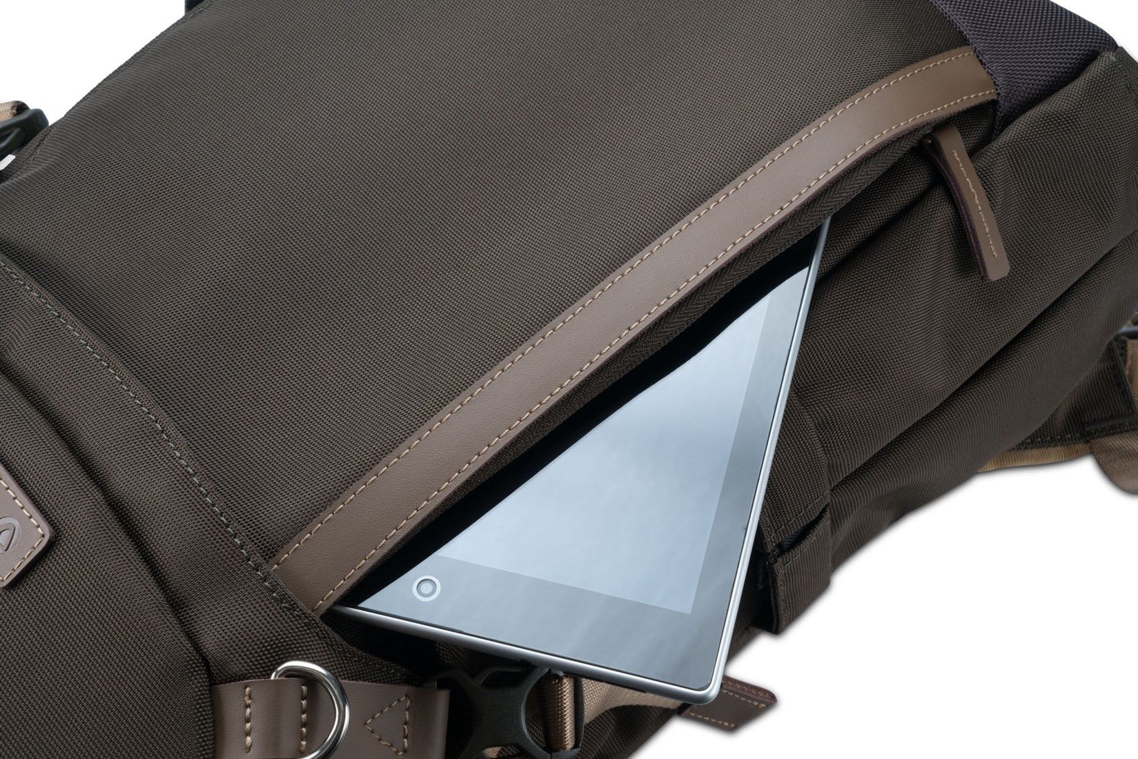 Vanguard VEO GO 46M Backpack - Khaki Green