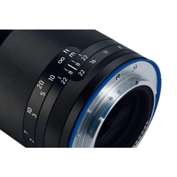 Zeiss Milvus 18mm F2.8 ZE Wide Angle Lens - Canon EF Mount